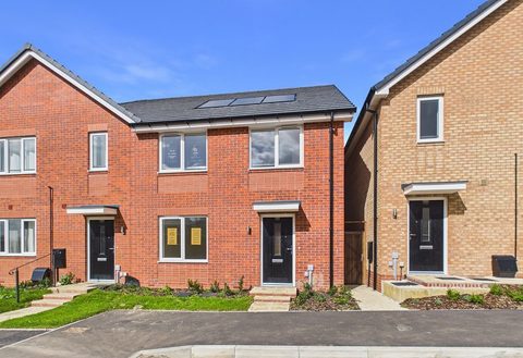 3 bedroom semi detached house for sale