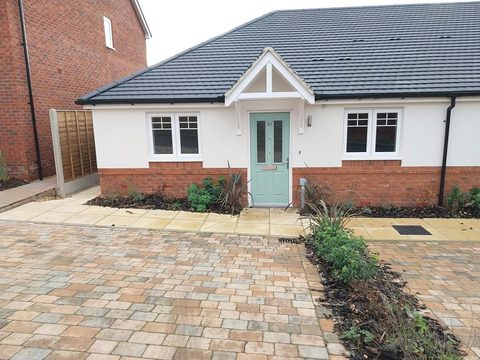 2 bedroom semi detached house for sale
