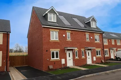 4 bedroom home for rent