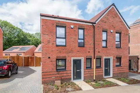 2 bedroom home for rent