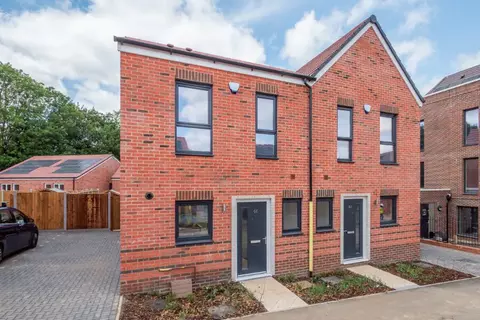 2 bedroom home for rent