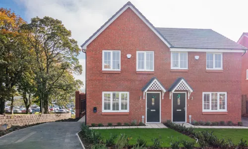 Oldham, Greater Manchester OL8 