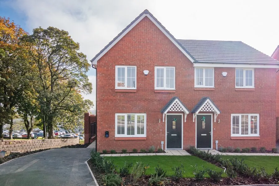 Oldham, Greater Manchester OL8 