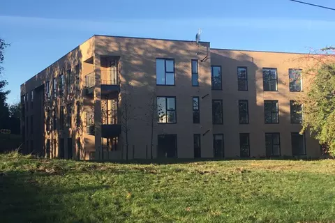 2 bedroom home for rent