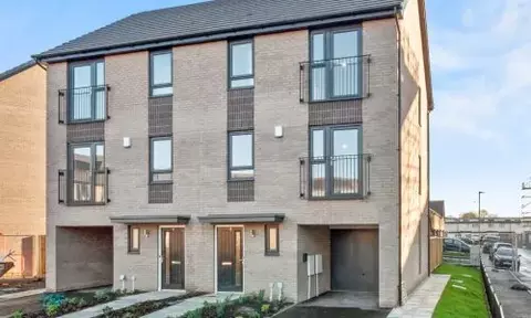 4 bedroom home for rent