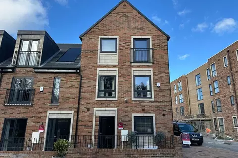 4 bedroom home for rent