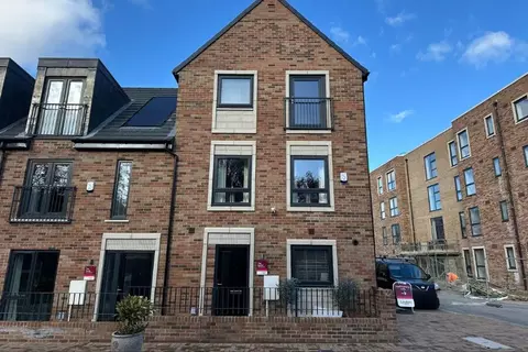 4 bedroom home for rent