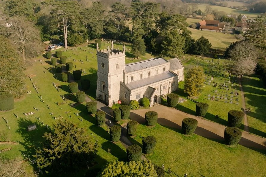 Bovingdon, Hertfordshire HP3 