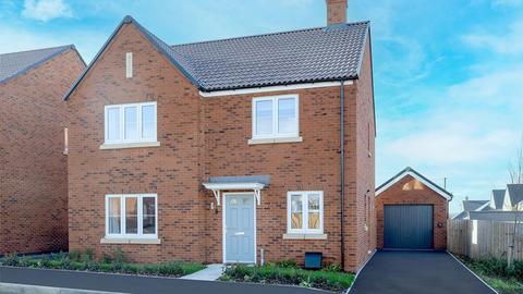 4 bedroom detached house for sale