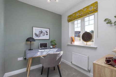 3 bedroom end terraced house for sale