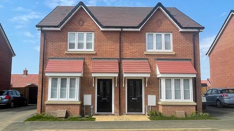 2 bedroom end terraced house for sale